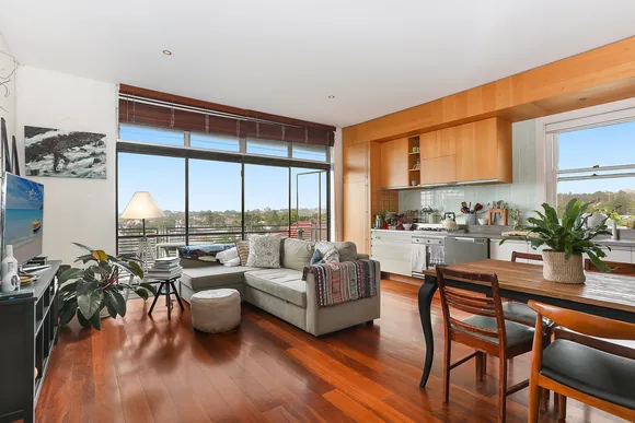10/28A  Imperial  Avenue, Bondi