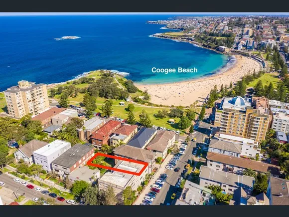 2/99 Beach  Street, Coogee
