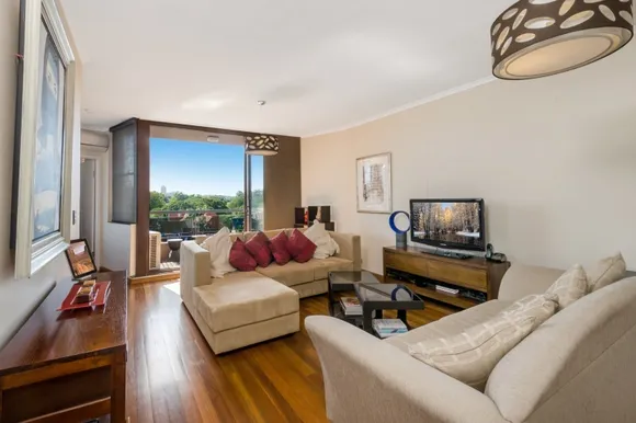 6a/2 Cook Road, Centennial Park