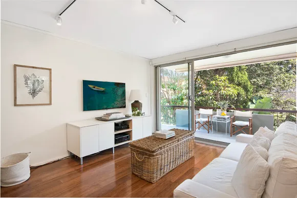 9/6-8 Penkivil Street, Bondi