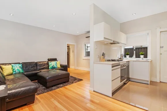 20 Kurnell Street, Botany