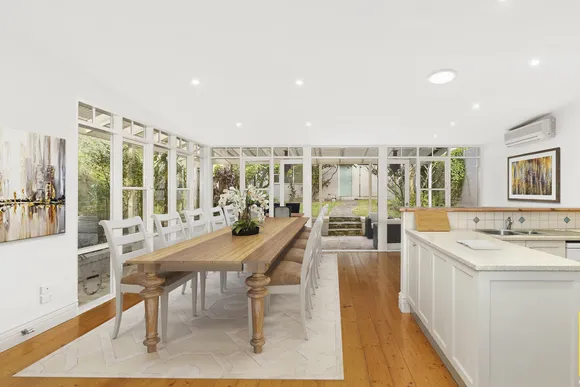 26 Alt  Street, Queens Park