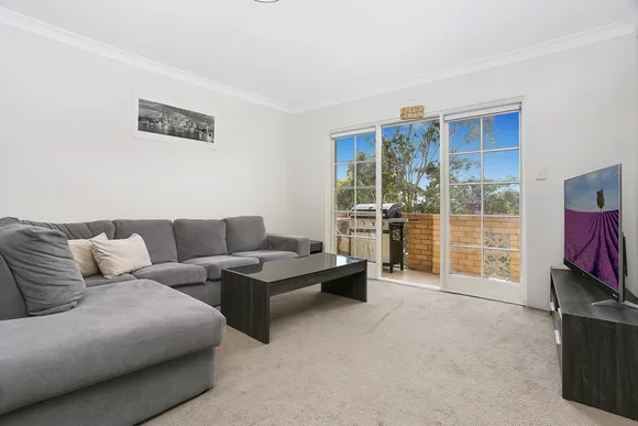 16/10 Alexander Street, Coogee
