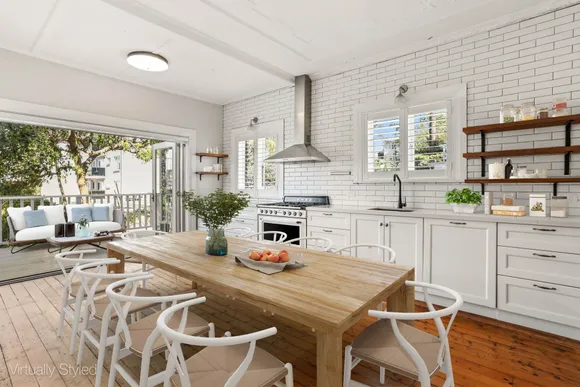 2/11 Castlefield Street, Bondi