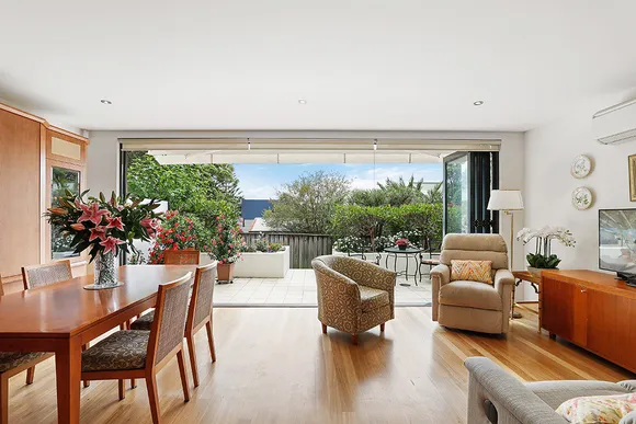 4/55-57 Carr Street, Coogee