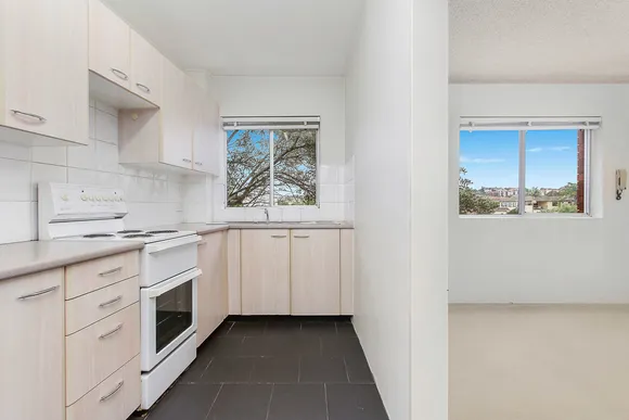 4/1A Leeton Avenue, Coogee