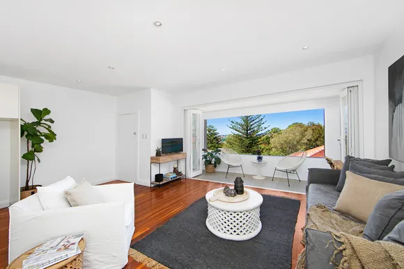4/1A Moore  Street, Bondi