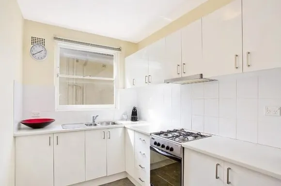 8/48 Carrington Road, Waverley