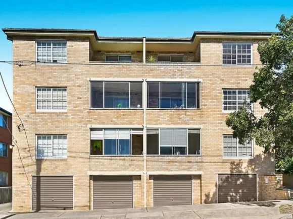 9/206 Oberon  Street, Coogee