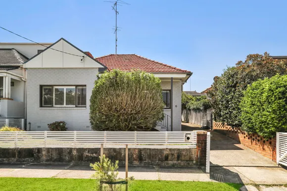 6 Brandon Street, Clovelly