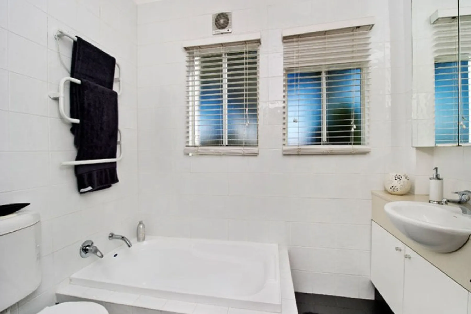 59 Brisbane Street, Bondi Junction - Image 1