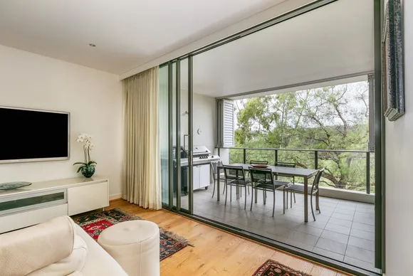 3308/12 Neild  Avenue, Darlinghurst