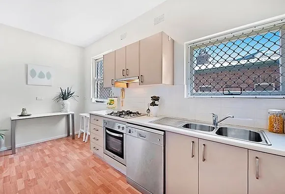 2/34 Read Street, Bronte