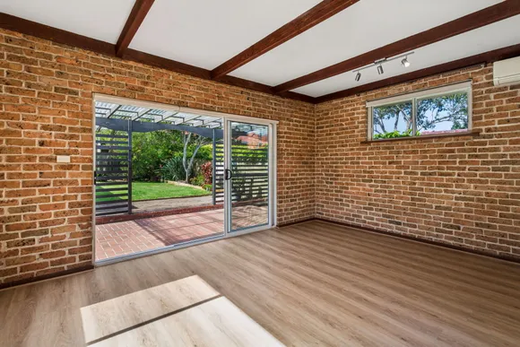 90  Page  Street, Pagewood