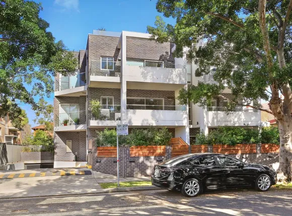 12/10-14 Duke  Street, Kensington