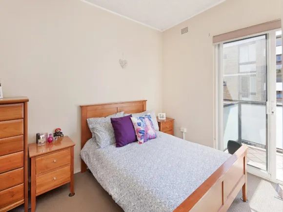 10/359a Bronte Road, Bronte