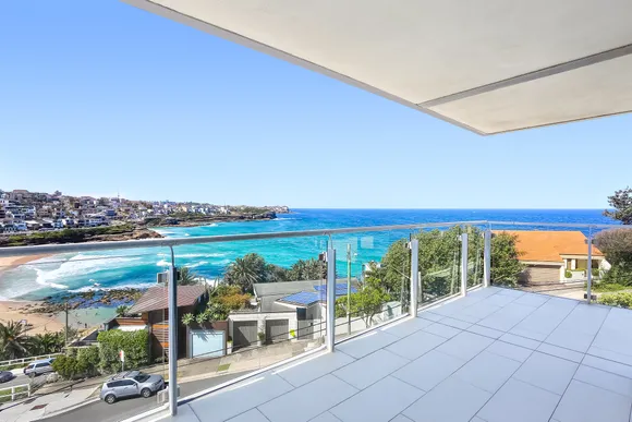 22/2-14  Pacific  Street, Bronte