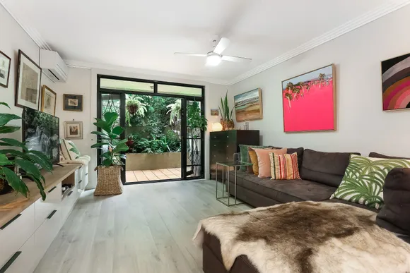 1/87-89 Cathedral Street, Woolloomooloo