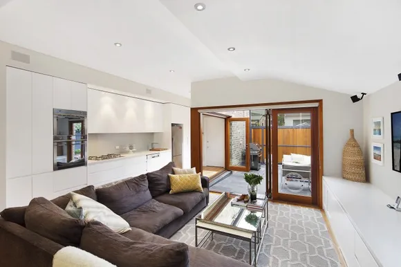 82 Rawson Avenue, Queens Park