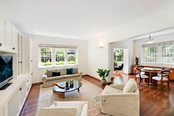 2/12 Wiston Gardens, Double Bay