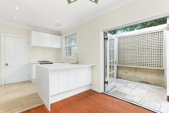 9 Seaview Street, Waverley