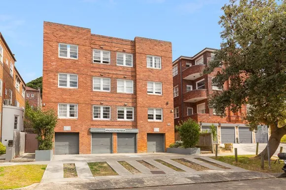 8/48 Sir Thomas Mitchell Road, Bondi Beach