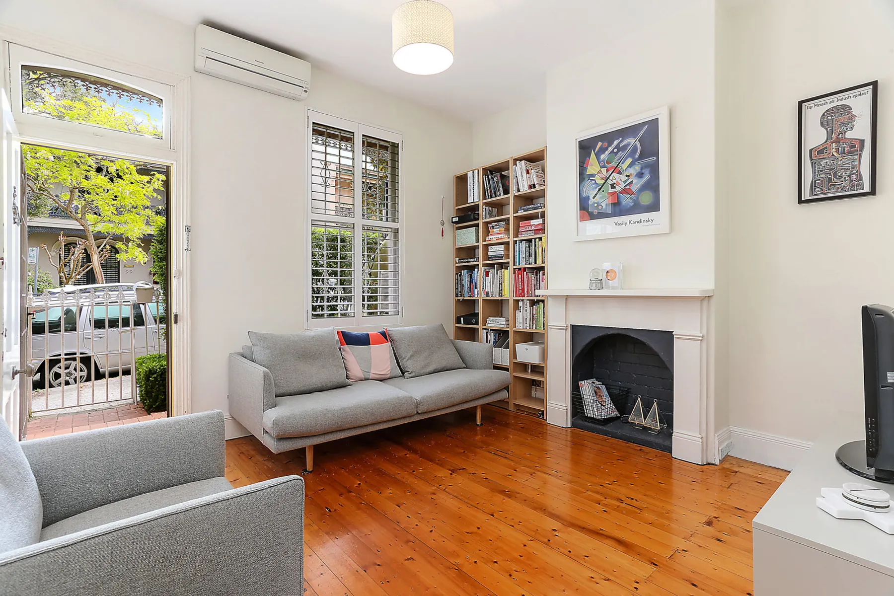 104 Mill Hill Road, Bondi Junction