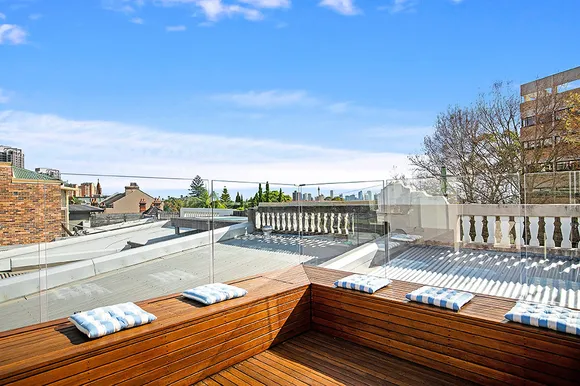 18 Edgecliff Road, Woollahra