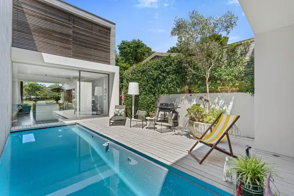 32 Leeton Avenue, Coogee