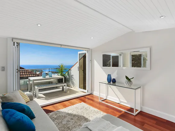 4/4 Silva Street, Tamarama