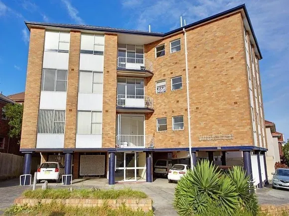 2/100 Warners Avenue, Bondi Beach