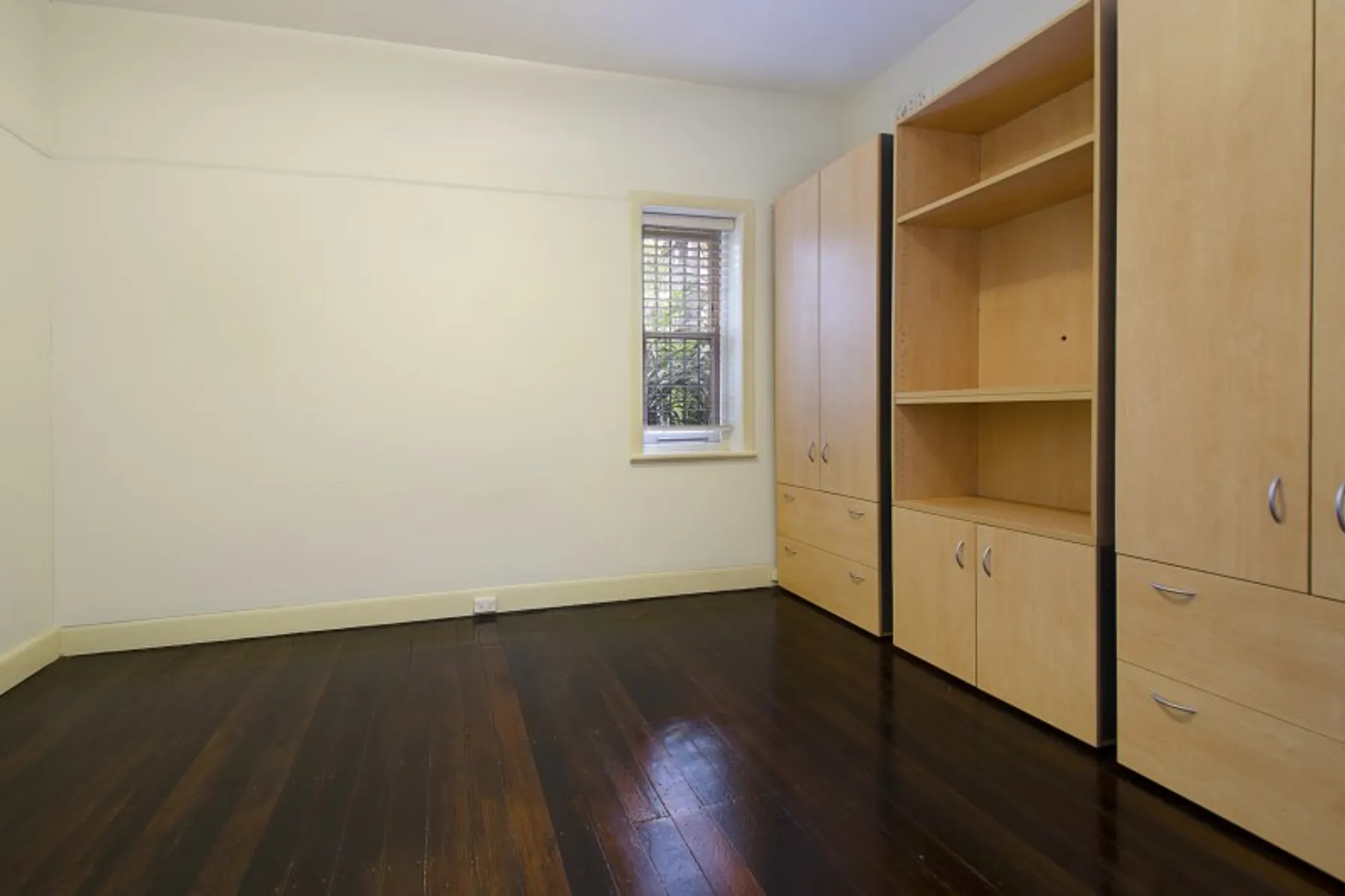 Unit 2/5 New Beach Road, Darling Point