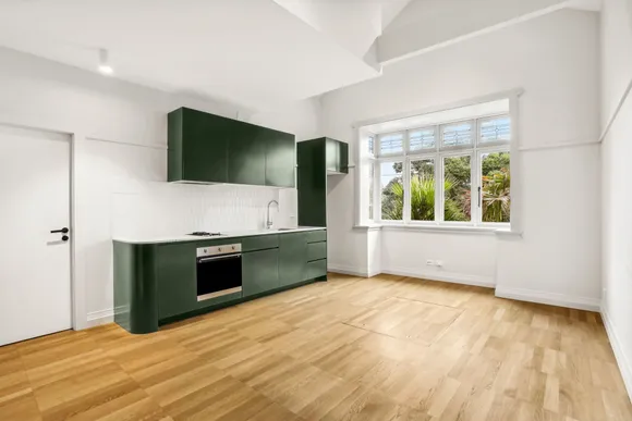 2/150 Carrington Road, Waverley