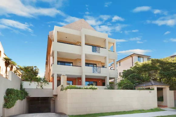 12/66 Beach Road, Bondi Beach
