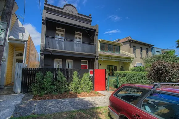 26 Rawson Avenue, Queens Park