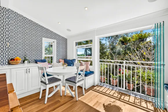 1/94 Warners  Avenue, Bondi Beach