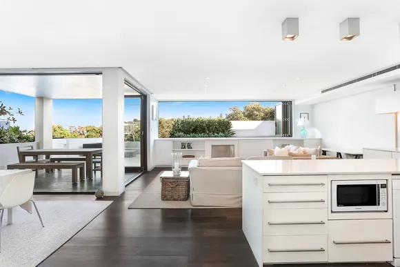 1/13 Bayview  Street, Bronte