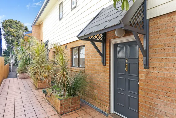 2/83 Roscoe Street, Bondi Beach