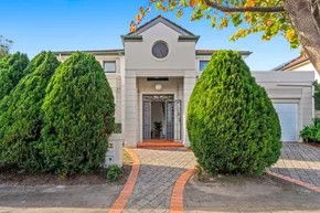 12 Brompton Road, Kensington, Kensington - Image 1