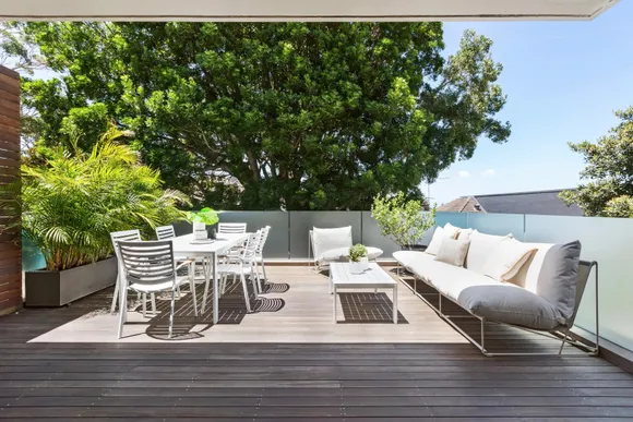 2/139-141 Carrington Road, Coogee