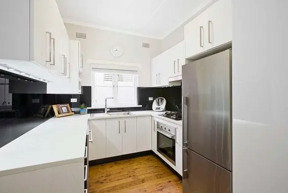 2/21 Busby  Parade, Bronte