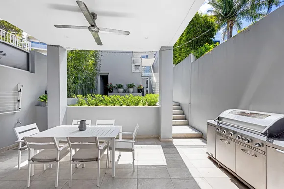 6 Macpherson Street, Waverley