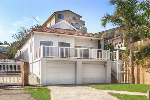 116 Hewlett Street, Bronte