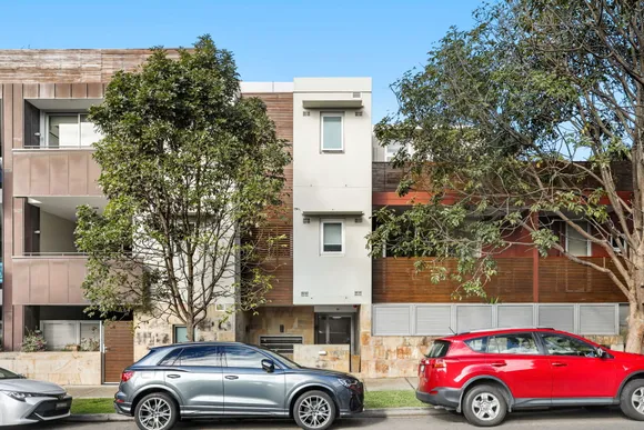 4/2 Towns Road, Rose Bay