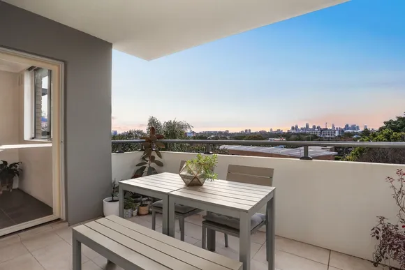 13/8 Holkham  Avenue, Randwick