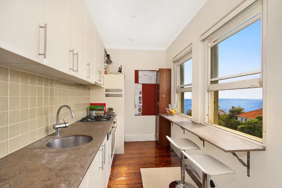 4/258 Military Road, Dover Heights