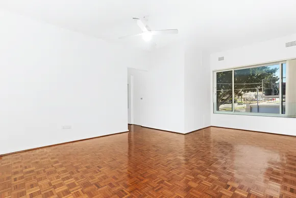 2/589 Old South Head Road, Rose Bay