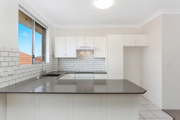 8/173 Glenayr Avenue, Bondi Beach