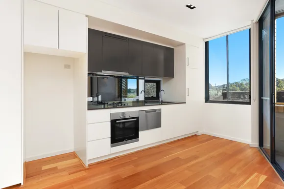 201/150  Doncaster Avenue, Kensington