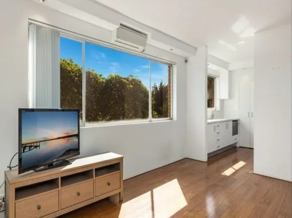 6/114 Murriverie  Road, North Bondi